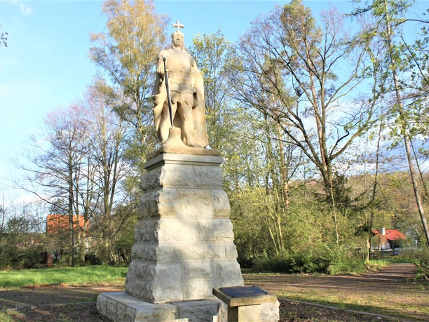 Albrechtsdenkmal im Sonnenschein
