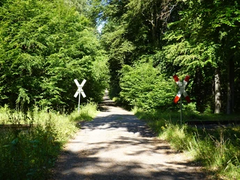 Railway crossing at Langen Allee