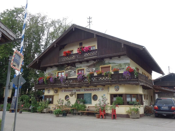 Zum Schaukelpferd, Ginsham