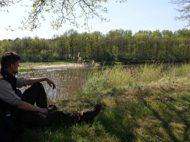 Unterwegs am Emsarm im Naturschutzgebiet Borkener Paradies