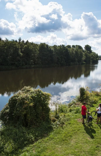 Radfahrer an der Ems bei Haren