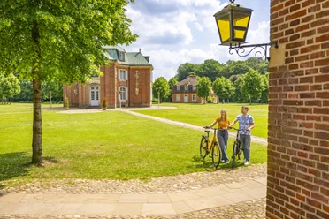 Schloss Clemenswerth, Sögel – Radfahren Hümmling ©Emsland Tourismus GmbH (3)