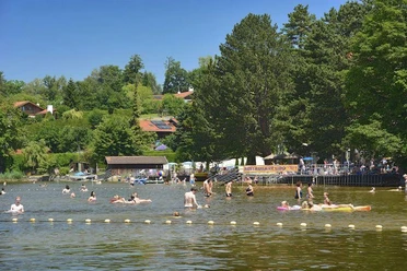 freibad-im-staffelsee-in-murnau-copy-joerg-lutz