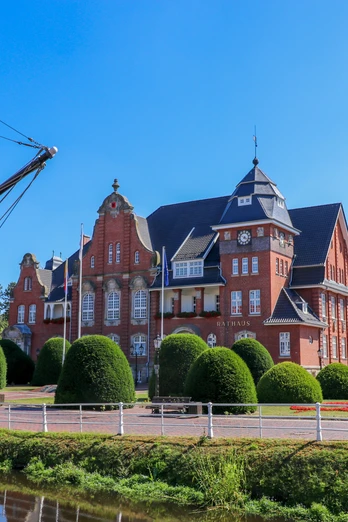Rathaus Papenburg ©Emsland Tourismus GmbH, Birgit Janknecht.jpg