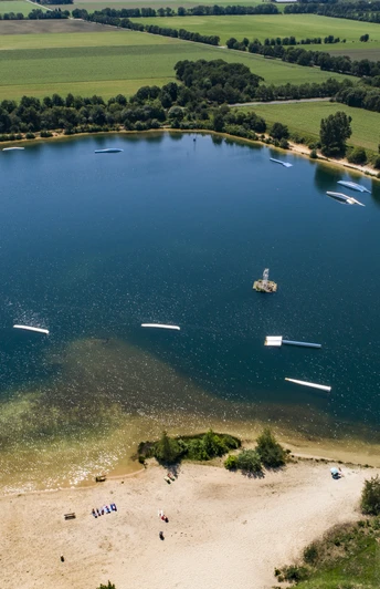 Das Emsland von oben – Heeder See mit Wasserski- und Wakeboard-Anlage ©Emsland Tourismus GmbH (1)