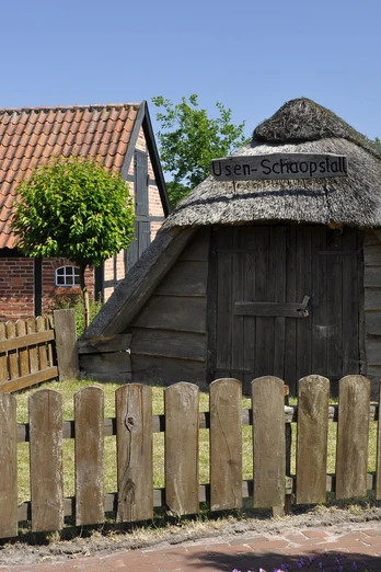 Mühlenhof Wippingen – Schafstall bei der Mühle