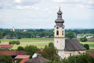 Kirche Hl. Kreuz in Berbling