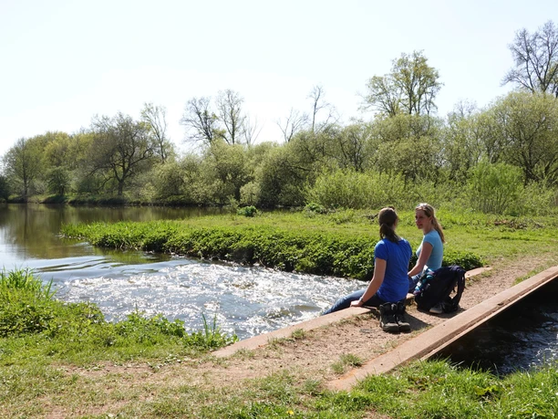 Unterwegs am Emsarm im Naturschutzgebiet Borkener bei Meppen, Frühling, Wandern im Emsland