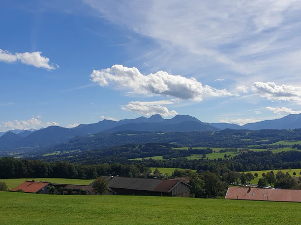 Blick von der schönen Aussicht am Irschenberg