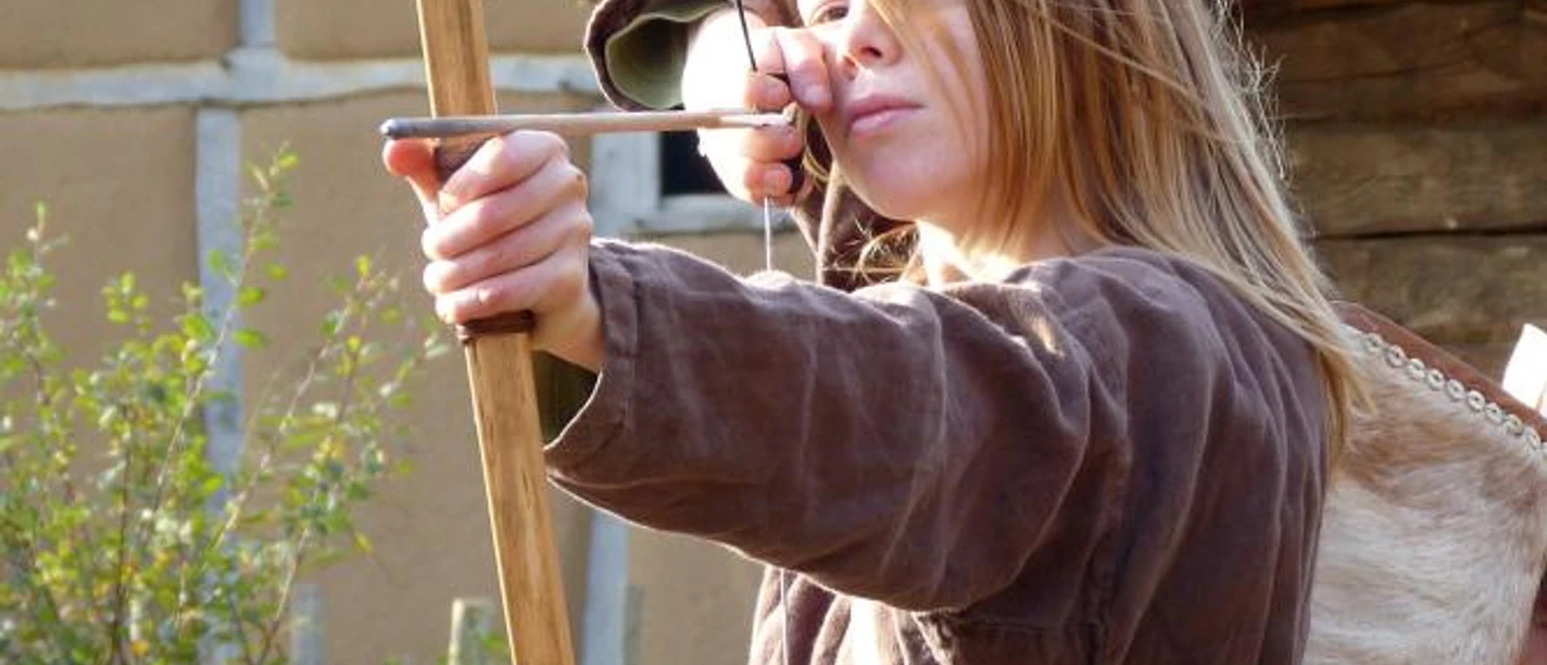 Mit Pfeil und Bogen © Stiftung Schleswig-Holsteinische Landesmuseen