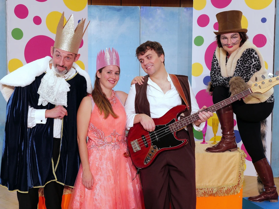 Szenenbild: Der gestiefelte Kater