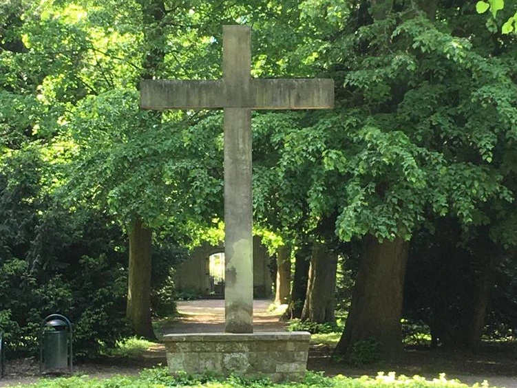 Vom Alten Friedhof zum Botanischen Garten.jpg