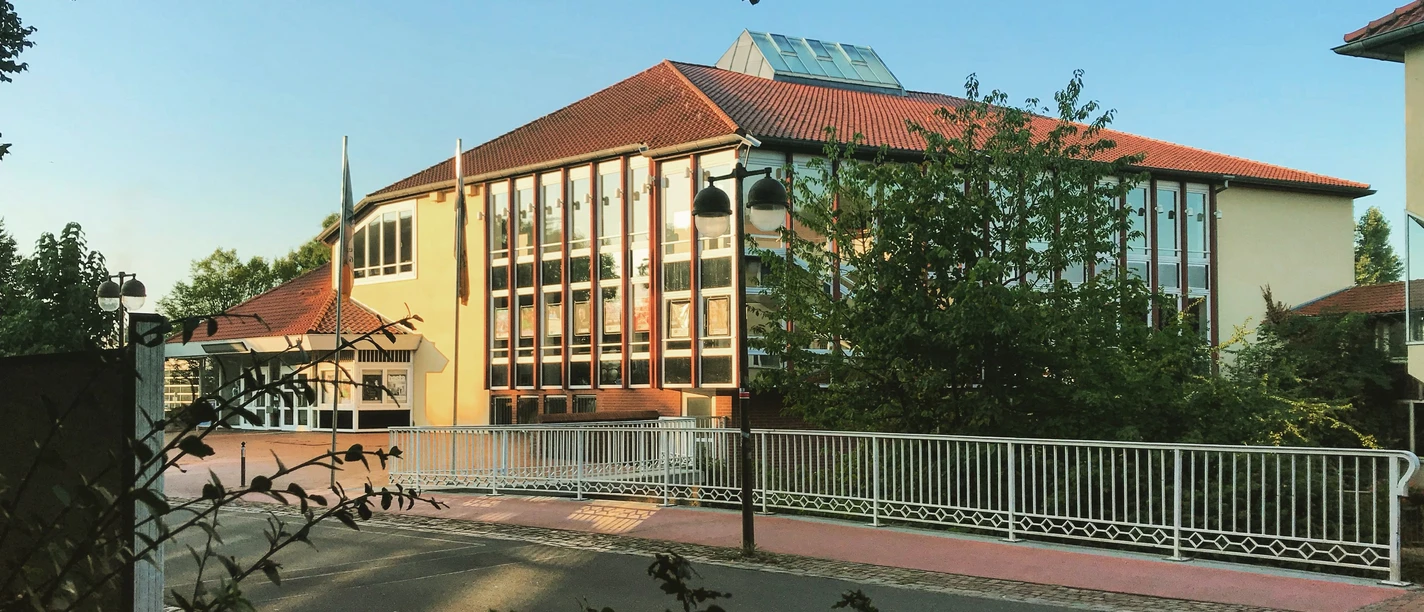 Außenansicht Theater 5 von Tanja Scheer 2018.jpg