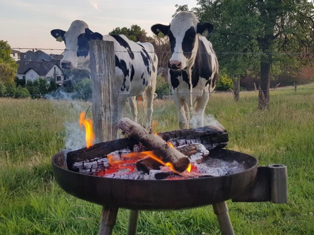 kampvuur-hotel-eikamper-hoehe