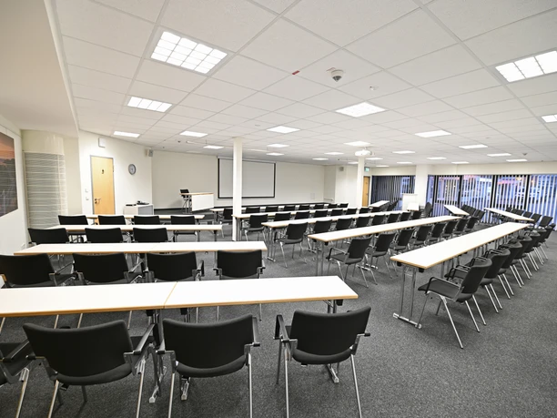 Salle Andreas-Dirks-Parlam-01.jpg