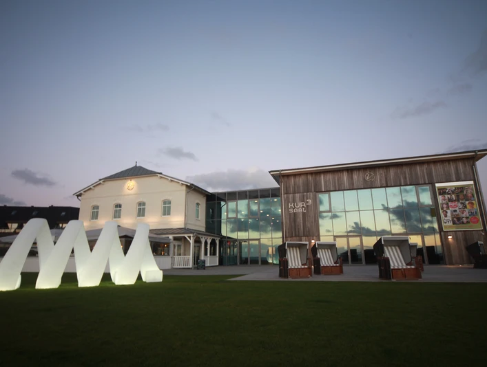 Dom na klifie w Wenningstedt z tarasem