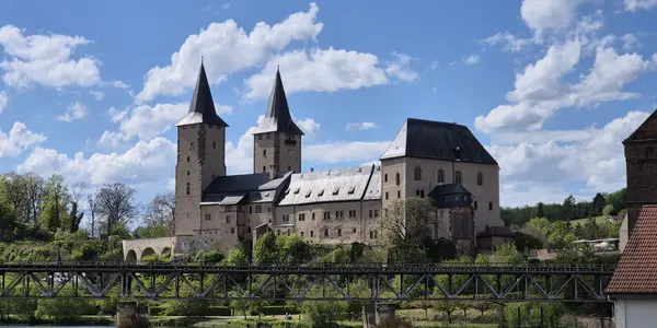 Führung: Die letzten 100 Jahre der Schlossgeschichte und ihre Spuren hinter verschlossenen Türen - Was bleibt, wenn die Herrschaft geht?