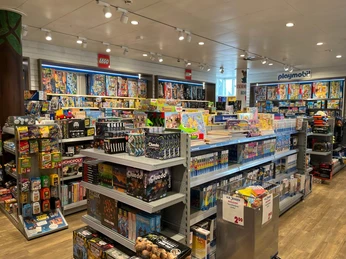 © Lynn Scotti I Sylt Marketing_HB Jensen Technikhaus Spielwaren.jpg