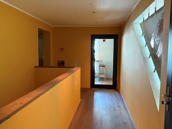 Hallway 1st floor Krogh room.jpg