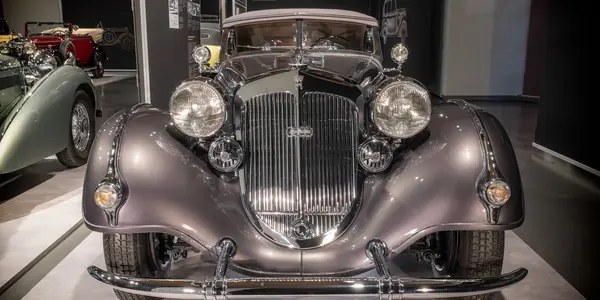 Sonderausstellung: 100 Jahre Horch 8. Auf den Spuren eines Mythos