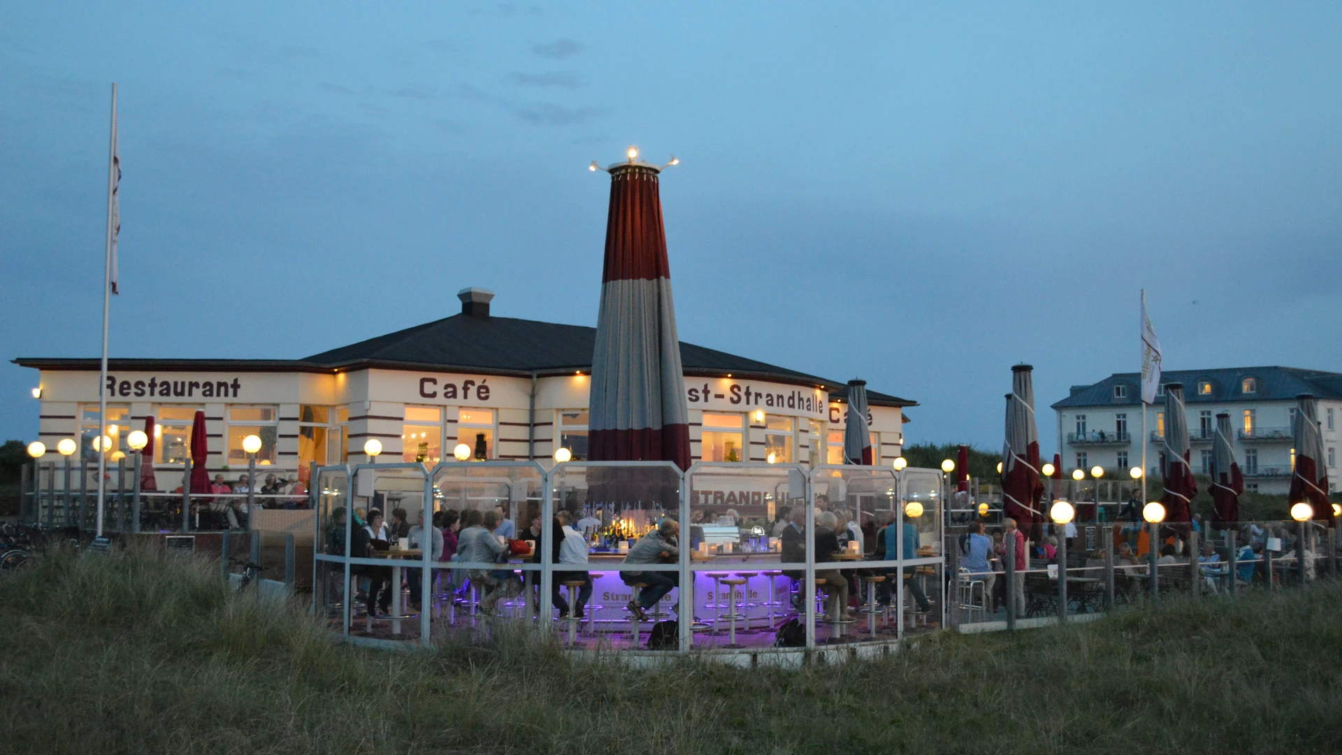 Schirmbar Strandhalle Juist Schirmbar Strandhalle Juist