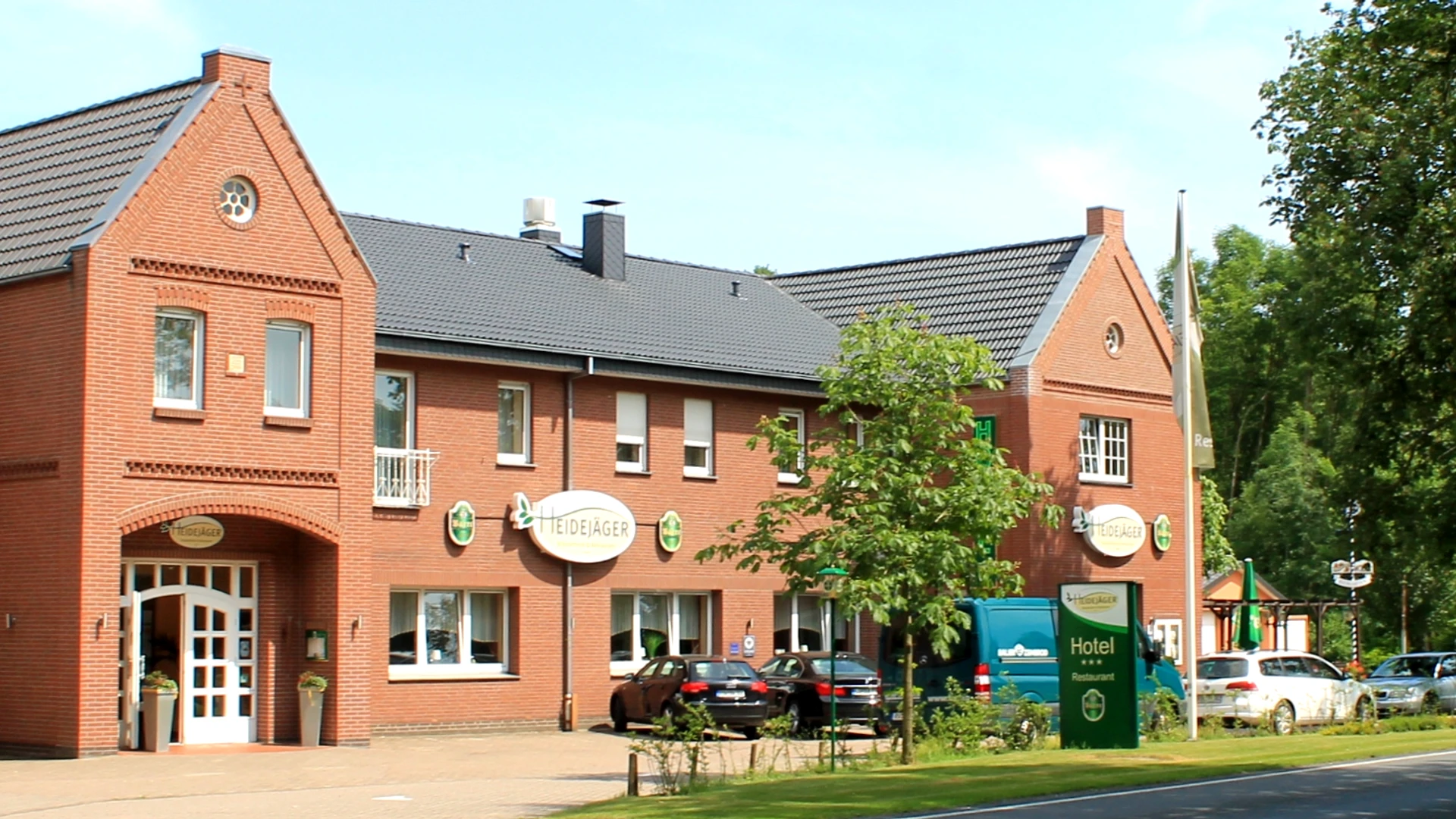 Exterior view of the Restaurant & Kräuterhotel Heidejäger