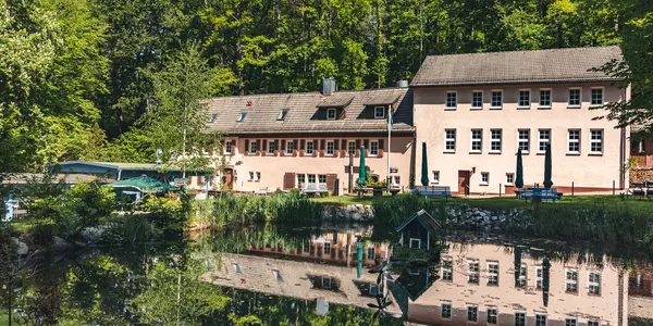 „Lichterglanz und Mühlenzauber“ in der Glänzelmühle